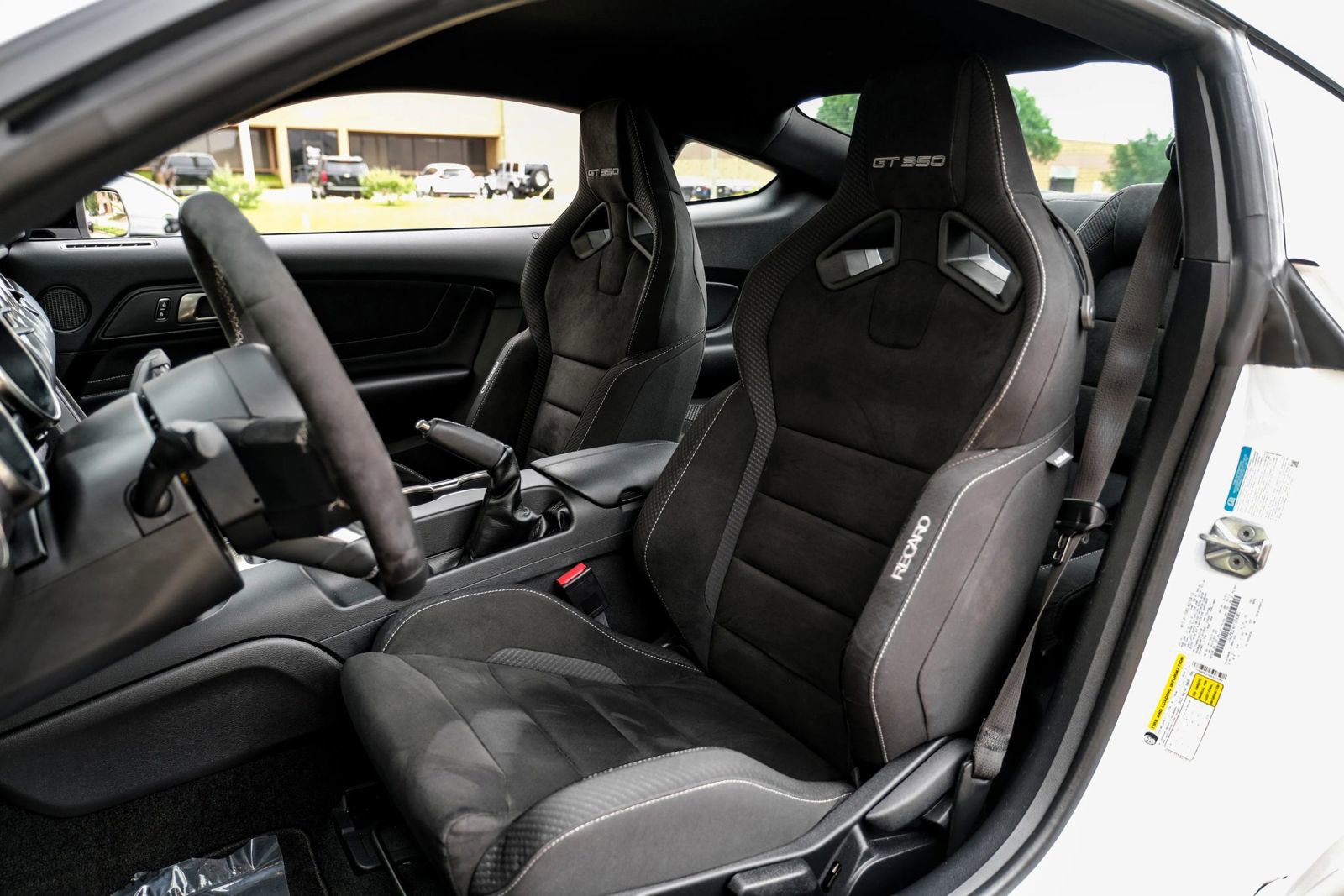 Used 2017 Ford Mustang Shelby GT350 w/ Electronics Package RWD image 34