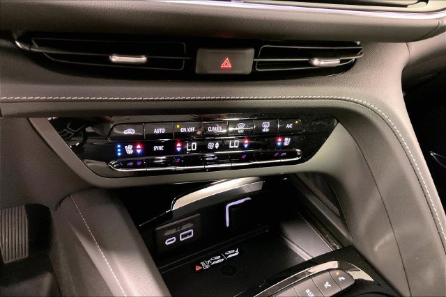 Used 2023 Buick Envision Avenir AWD/4WD image 14