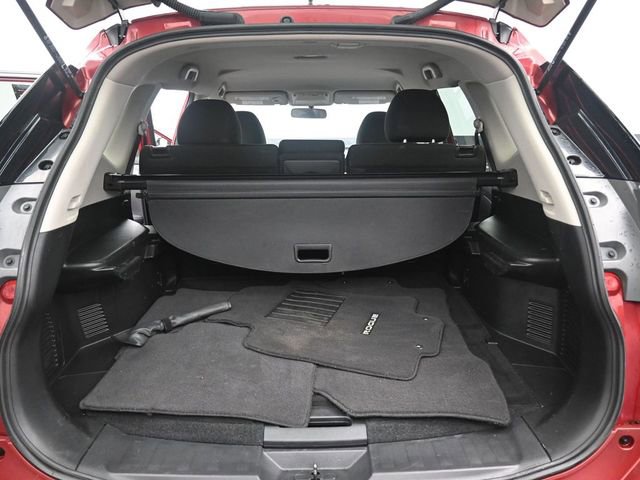 Used 2015 Nissan Rogue SV image 29