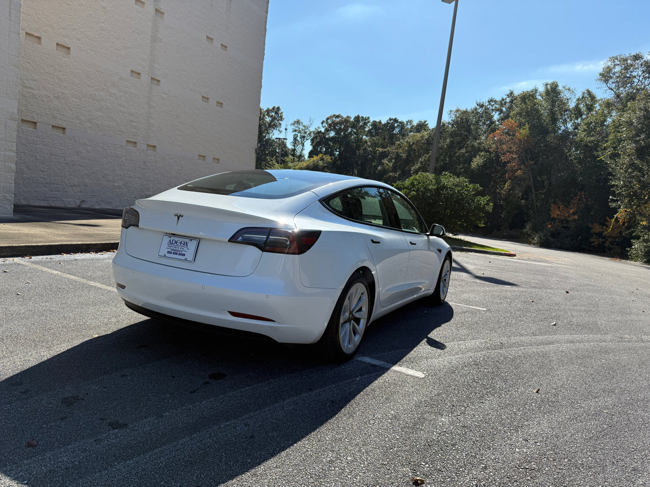 Used 2021 Tesla Model 3 Standard Range Plus image 8