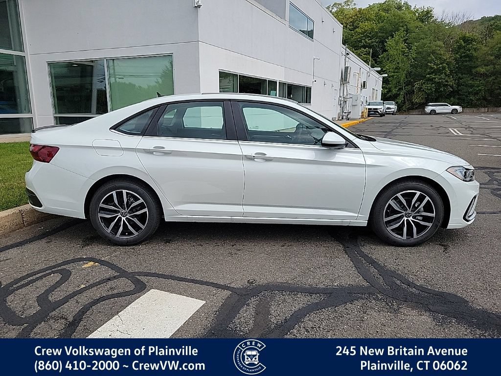 New 2026 Volkswagen Jetta SE FWD image 33