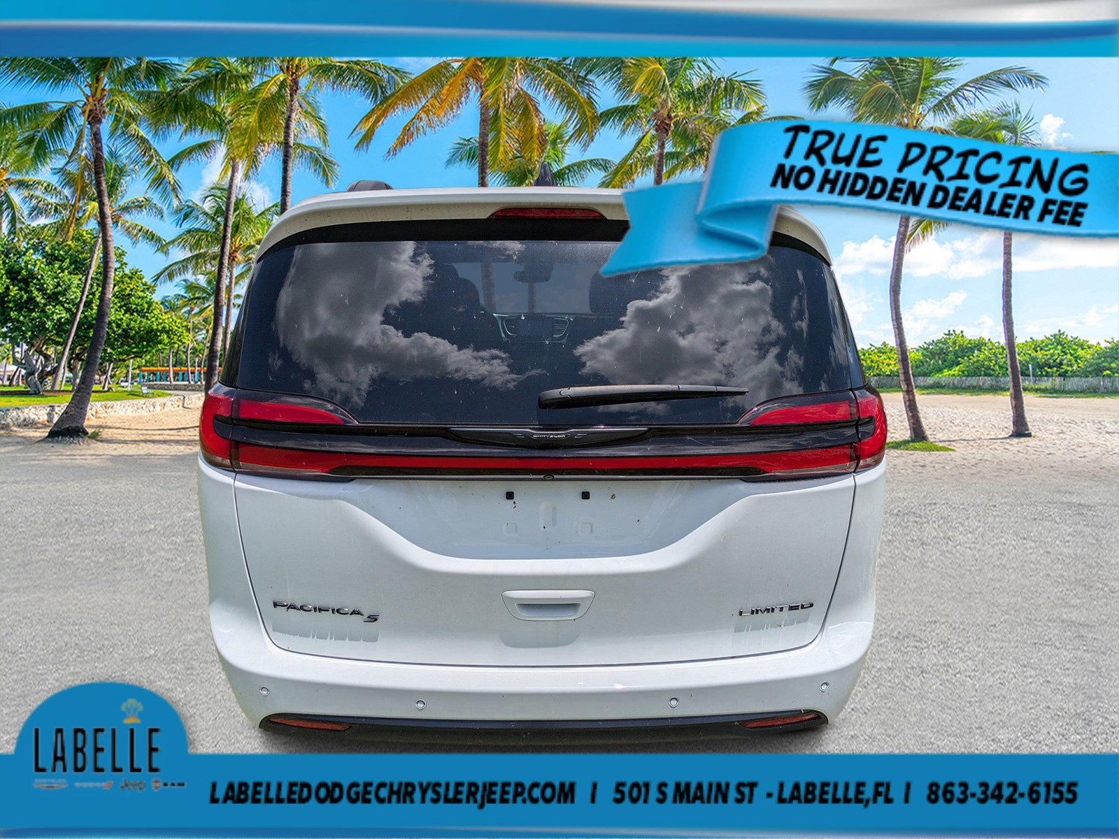 Used 2025 Chrysler Pacifica Limited FWD image 4