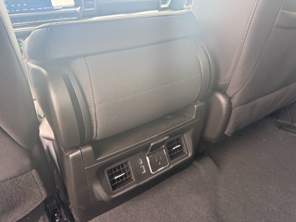 Used 2024 Chevrolet Silverado 1500 LT image 15