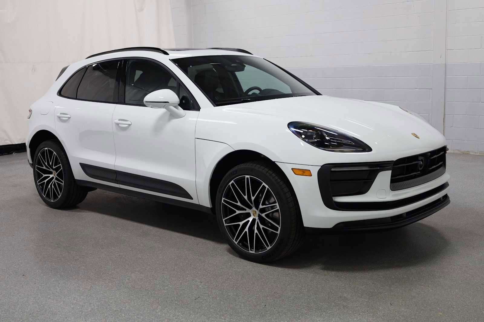 New 2026 Porsche Macan image 13