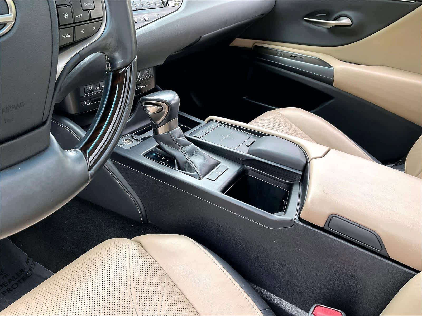 Used 2019 Lexus ES 350 w/ Accessory Package 2 image 19