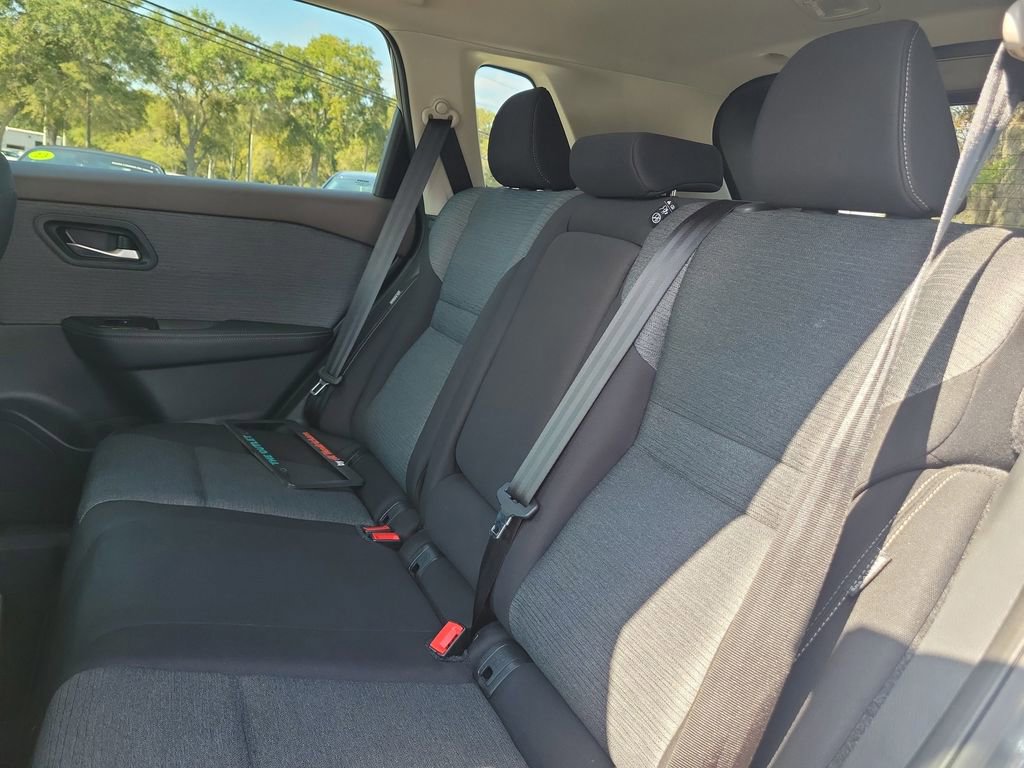 Used 2023 Nissan Rogue SV image 10