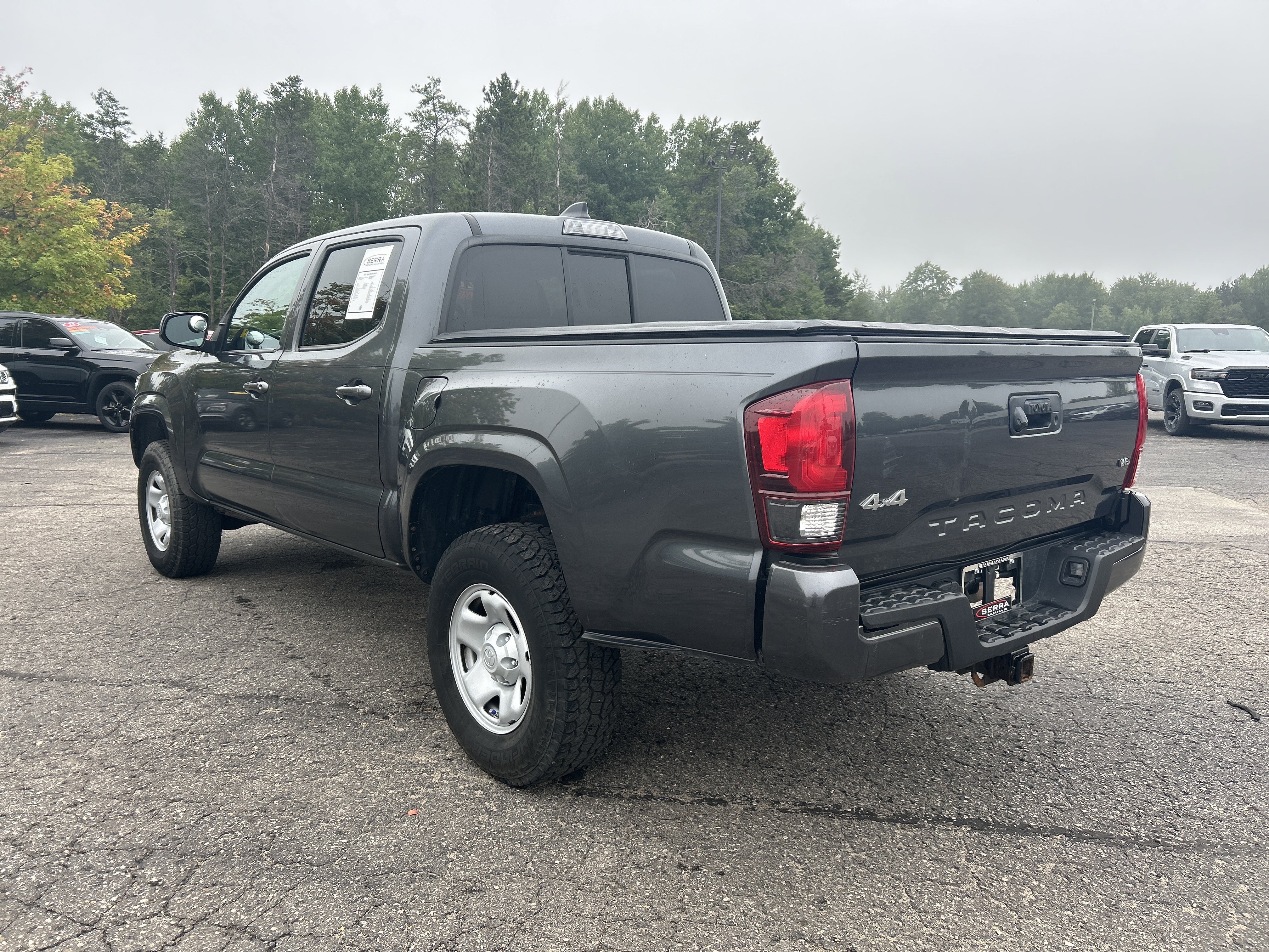 Used 2021 Toyota Tacoma SR AWD/4WD image 5