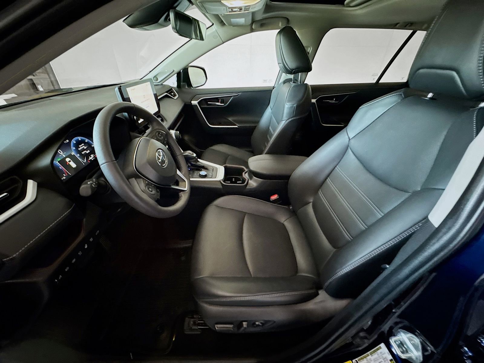 Used 2024 Toyota RAV4 Limited w/ Advanced Technology Package image 17