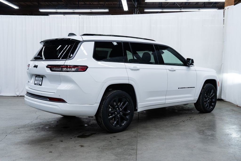 New 2026 Jeep Grand Cherokee L Limited AWD/4WD image 6