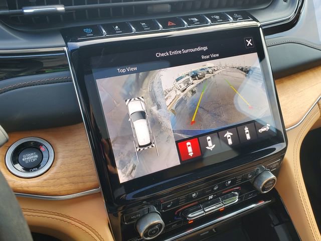 Used 2022 Jeep Grand Cherokee Summit image 8