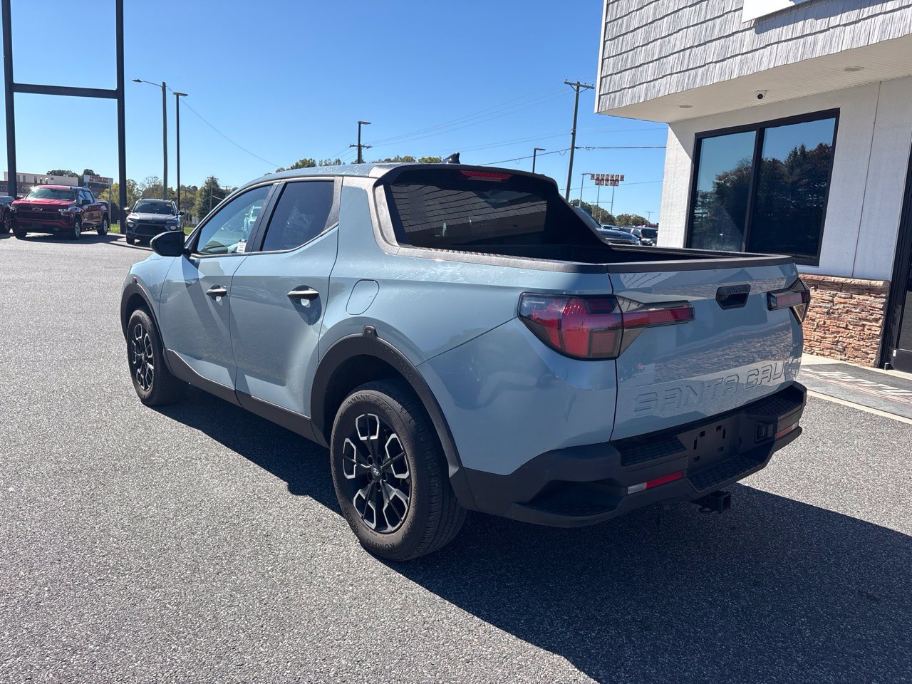 Used 2023 Hyundai Santa Cruz SE AWD/4WD image 7