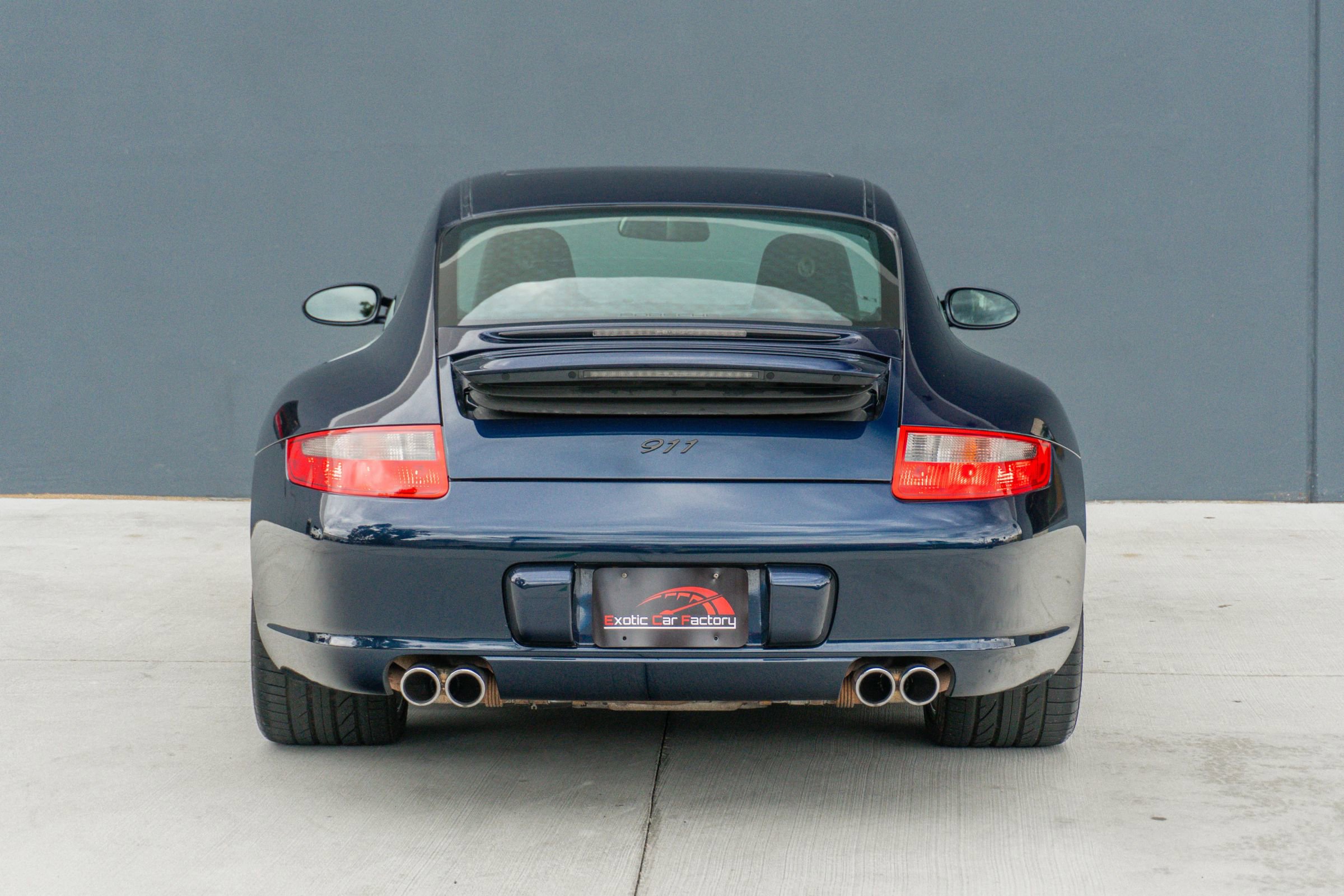 Used 2005 Porsche 911 Carrera RWD image 8