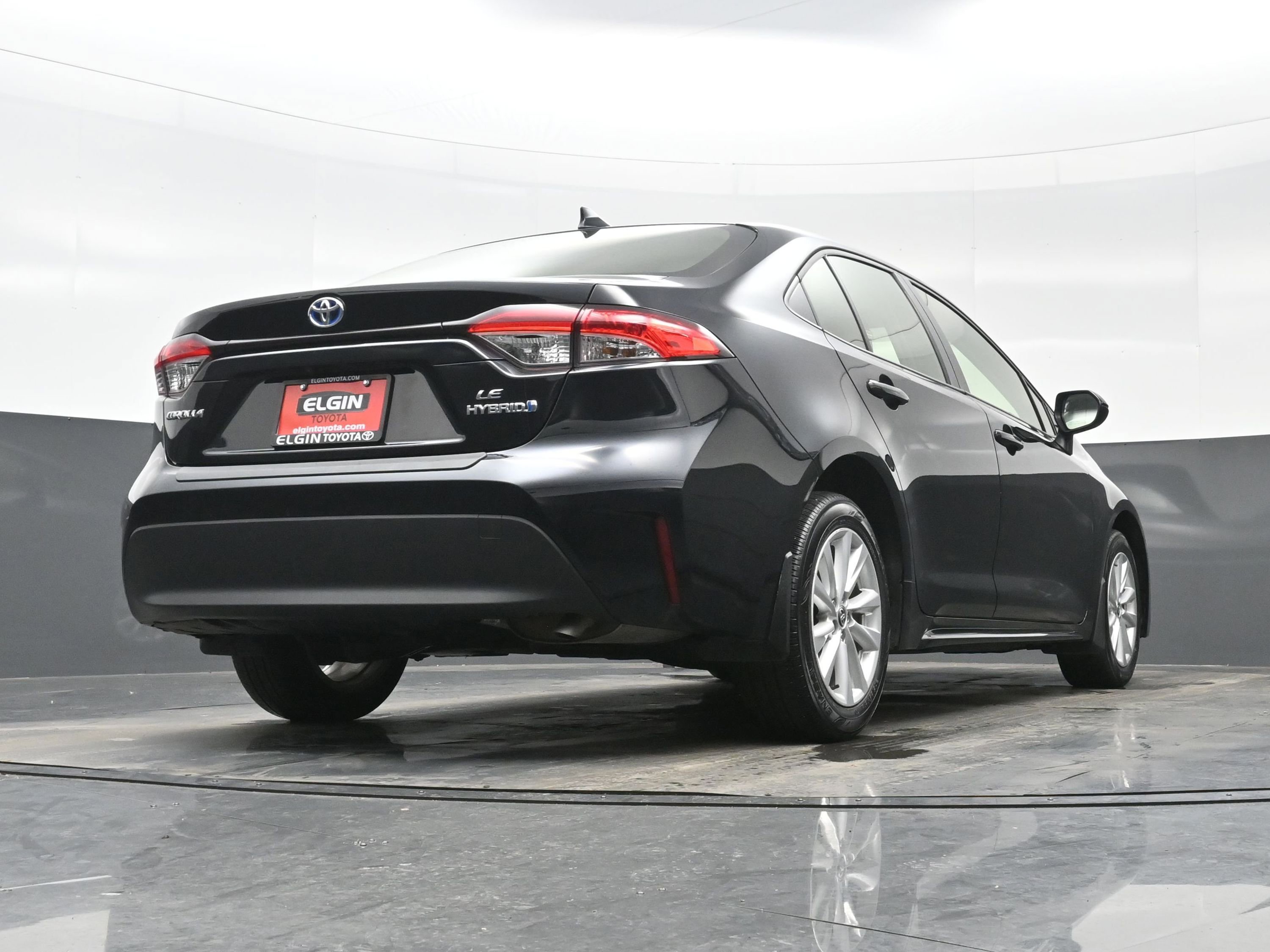 Used 2024 Toyota Corolla LE image 29