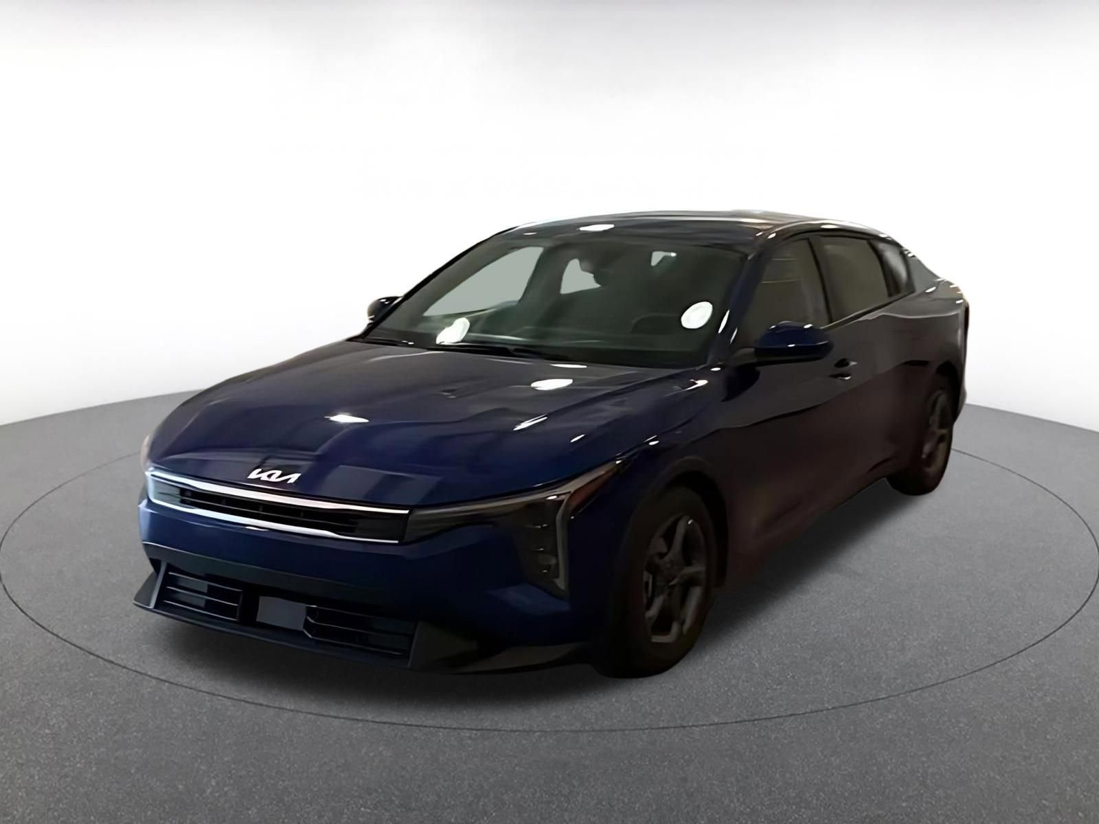 Used 2025 Kia K4 FWD image 3