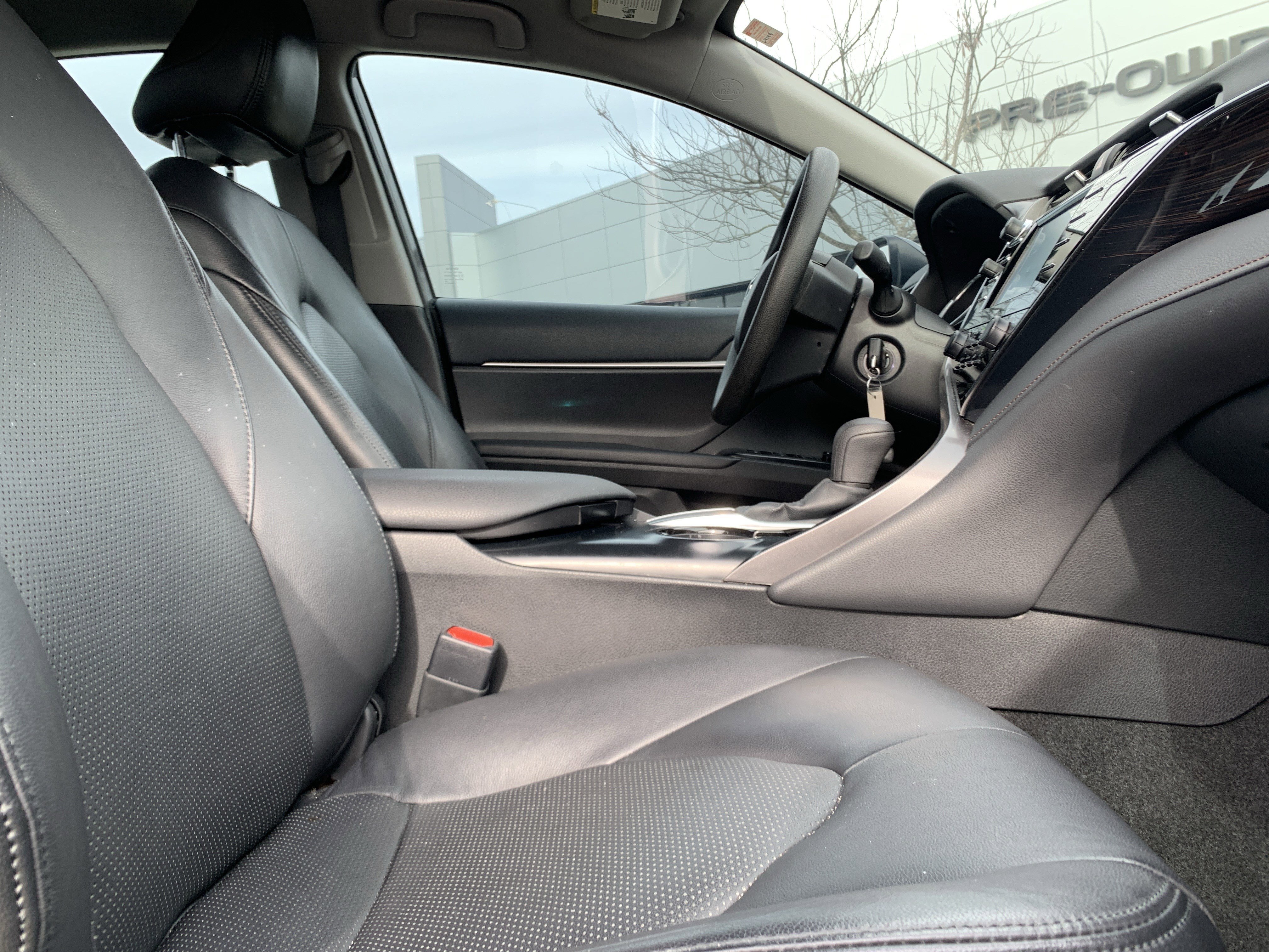 Used 2020 Toyota Camry LE image 35