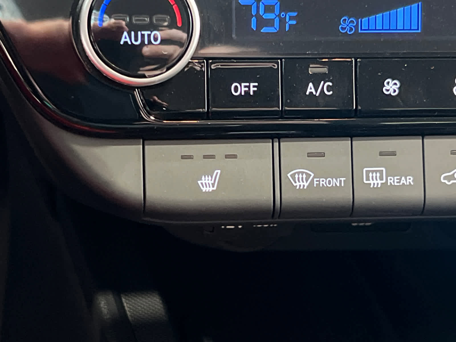 New 2025 Hyundai Elantra SEL image 21