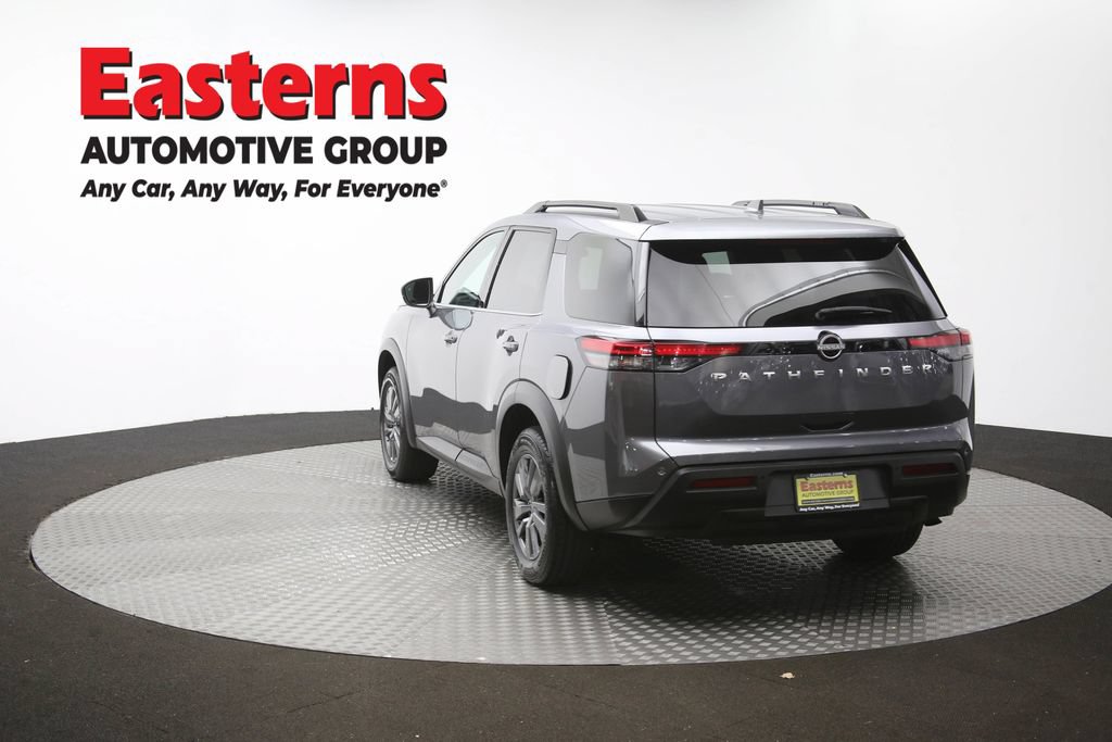 Used 2025 Nissan Pathfinder SV FWD image 66