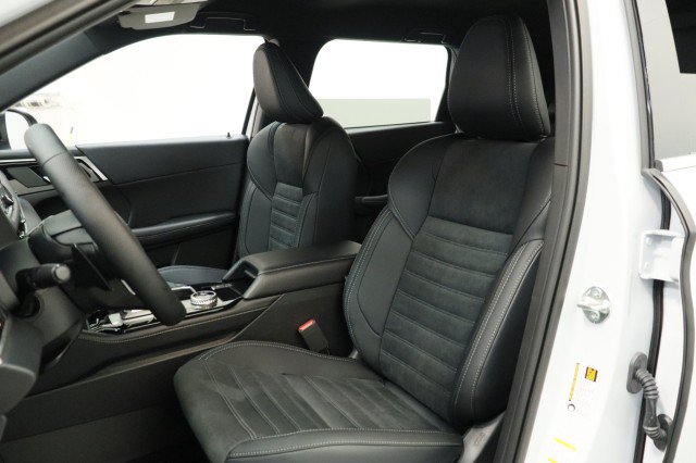 New 2026 Mitsubishi Outlander LE FWD image 7