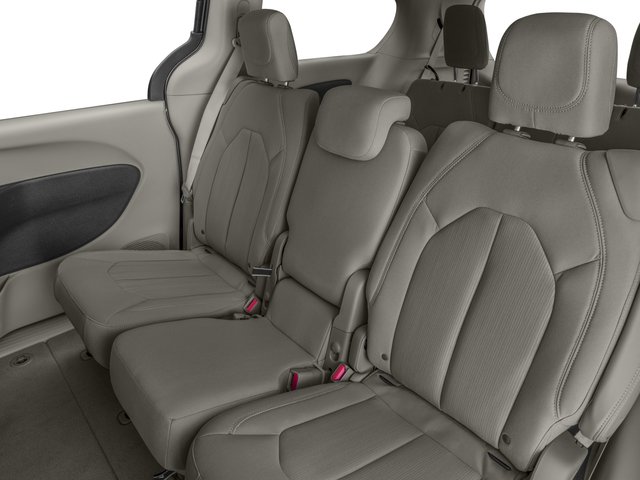 Certified 2017 Chrysler Pacifica Touring FWD image 14