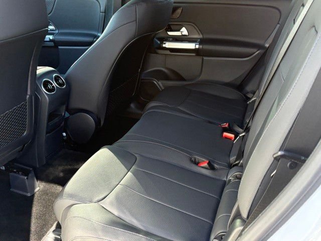New 2026 Mercedes-Benz GLB 250 4MATIC image 20