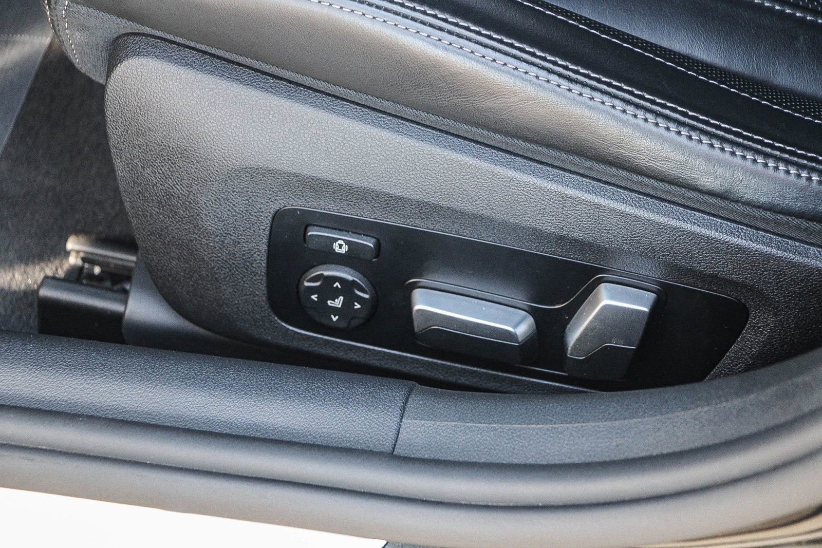 Used 2024 BMW 840i Gran Coupe xDrive w/ Driving Assistance Package image 20