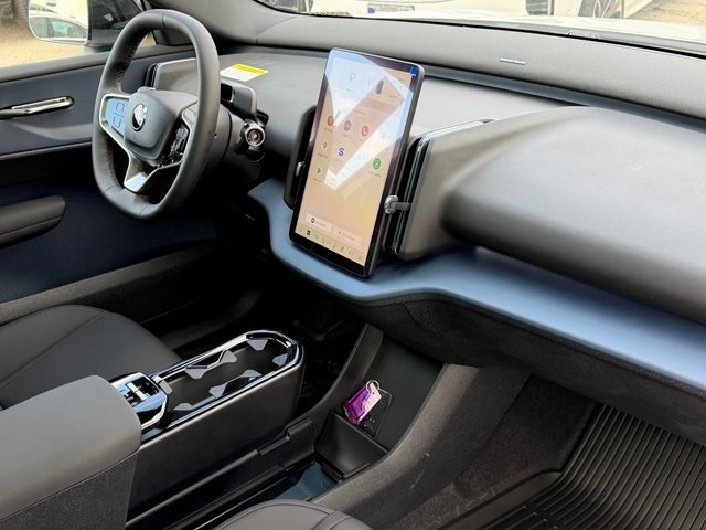 New 2026 Volvo EX30 Cross Country Ultra image 11