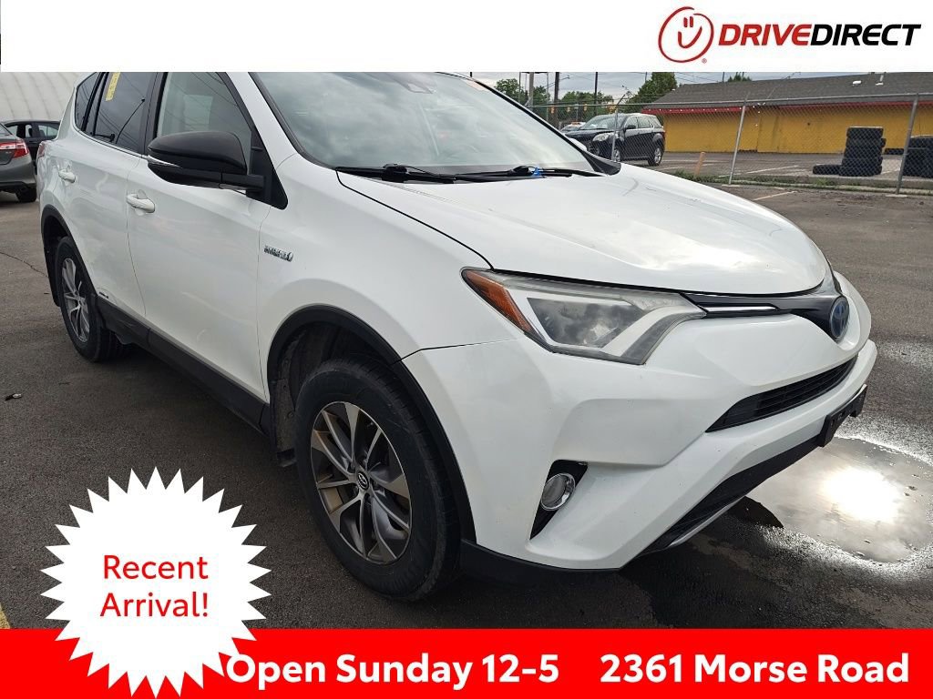 Used 2017 Toyota RAV4 XLE w/ All Weather Liner Package AWD/4WD image 1