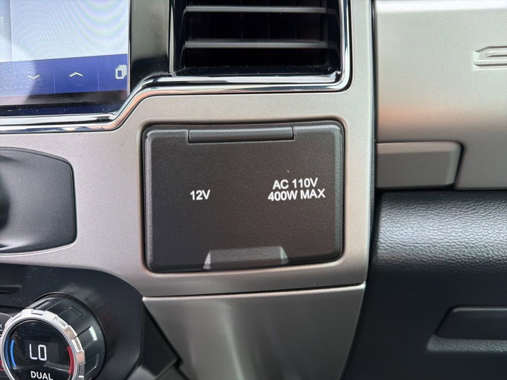 Used 2022 Ford F350 Lariat w/ Lariat Ultimate Package image 47