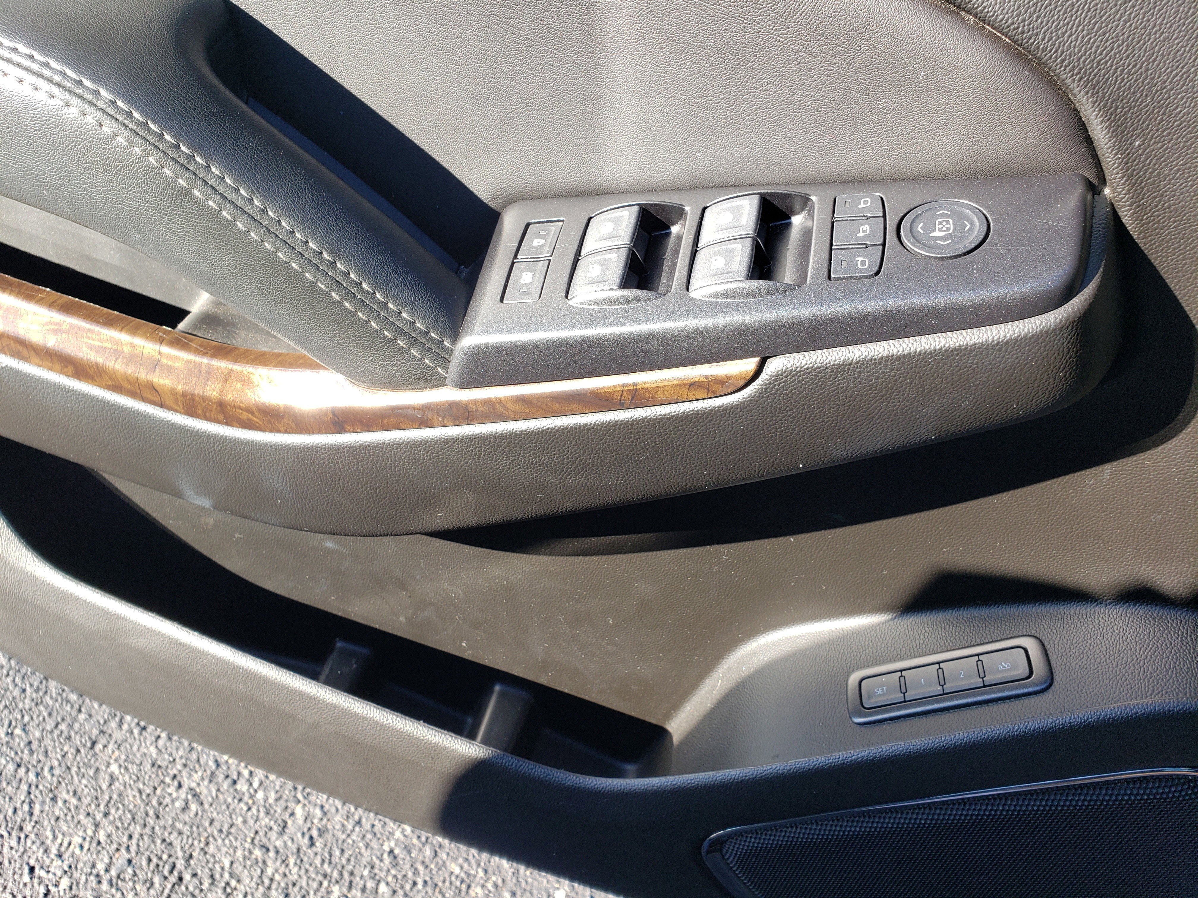 Used 2019 Chevrolet Tahoe LT image 17