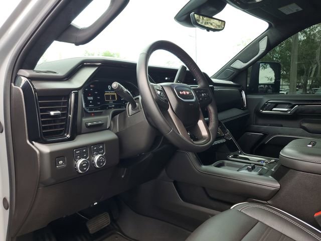 Used 2025 GMC Sierra 2500 AT4X AWD/4WD image 19
