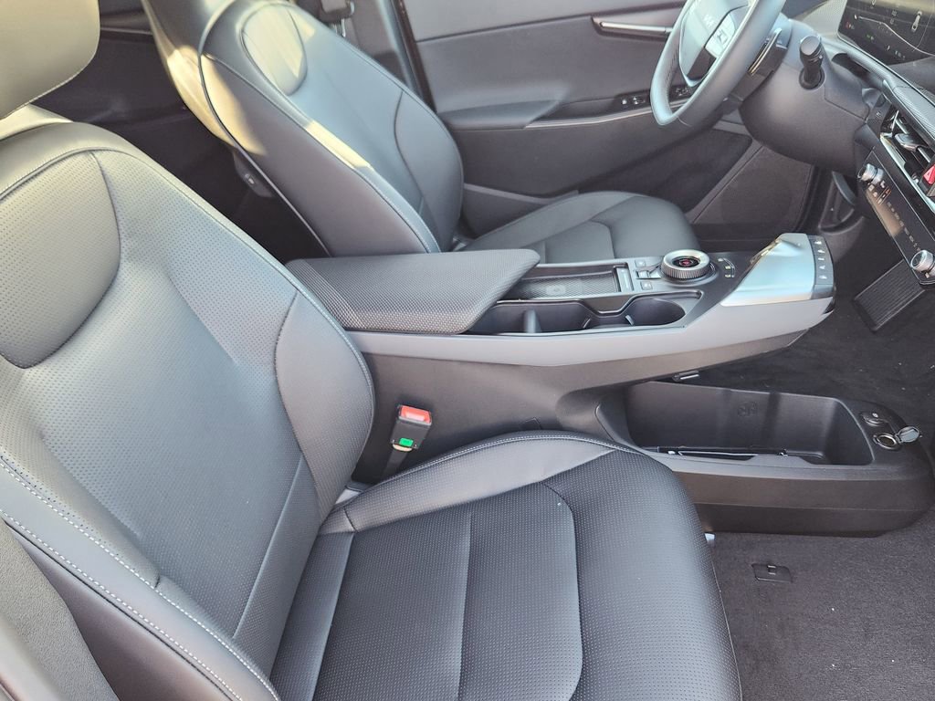 New 2025 Kia EV6 Wind image 15