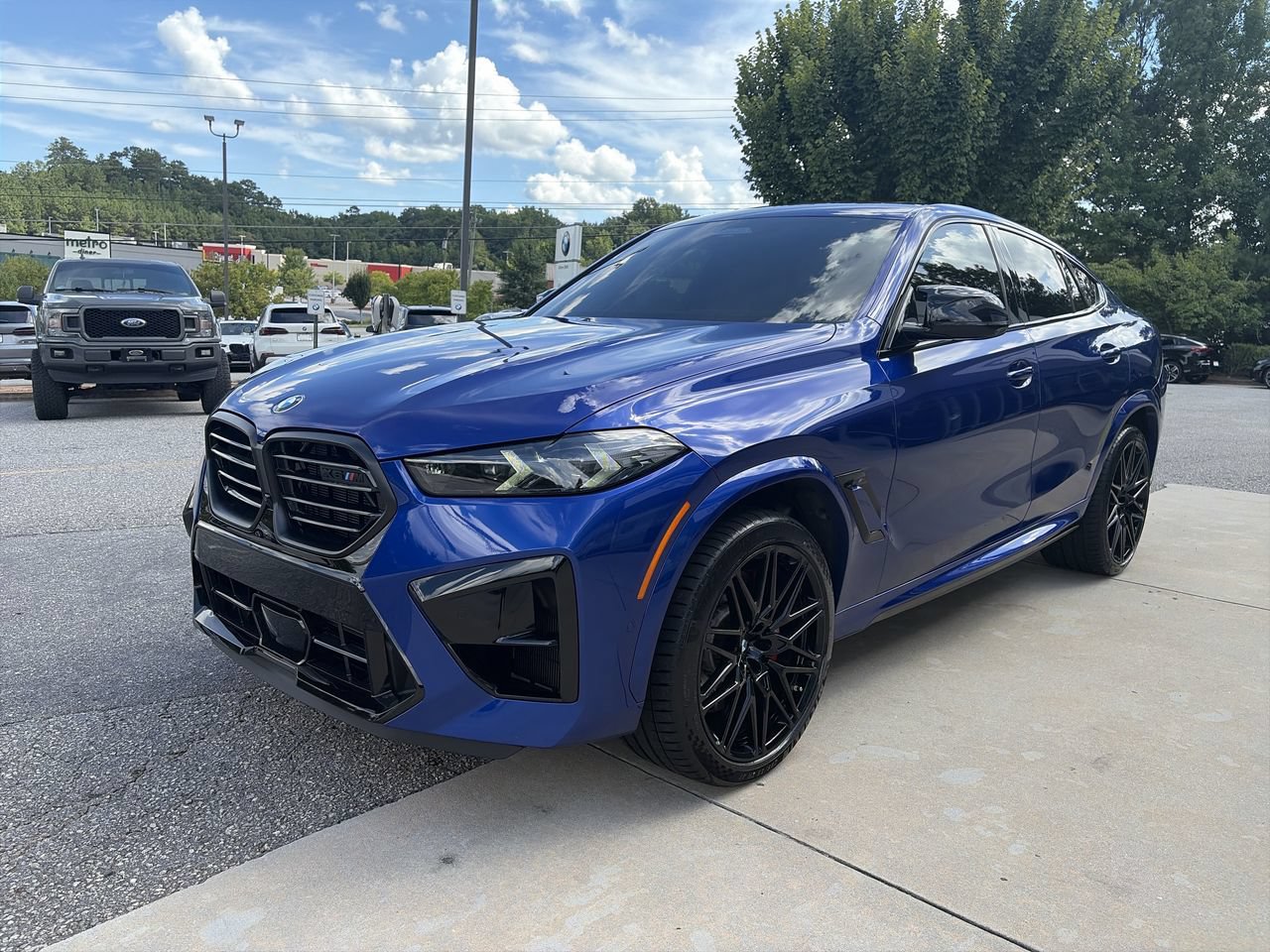 Used 2027 BMW X6 M Competition w/ Executive Package AWD/4WD image 4
