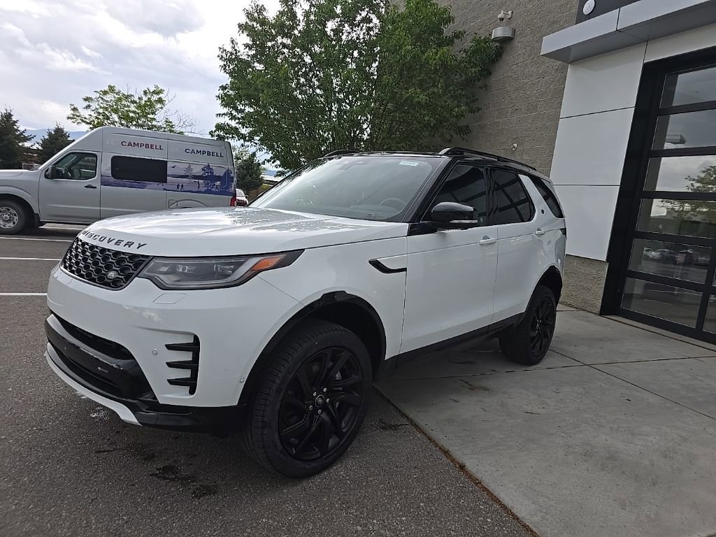 Used 2023 Land Rover Discovery S R-Dynamic AWD/4WD image 3