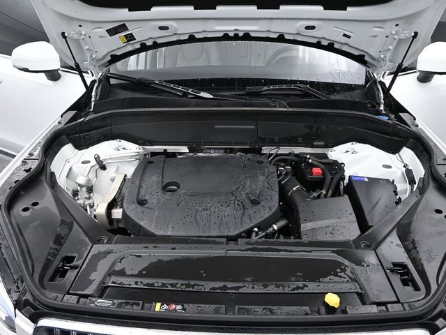 Used 2024 Volvo XC90 B6 Ultimate w/ Protection Package Premier image 24