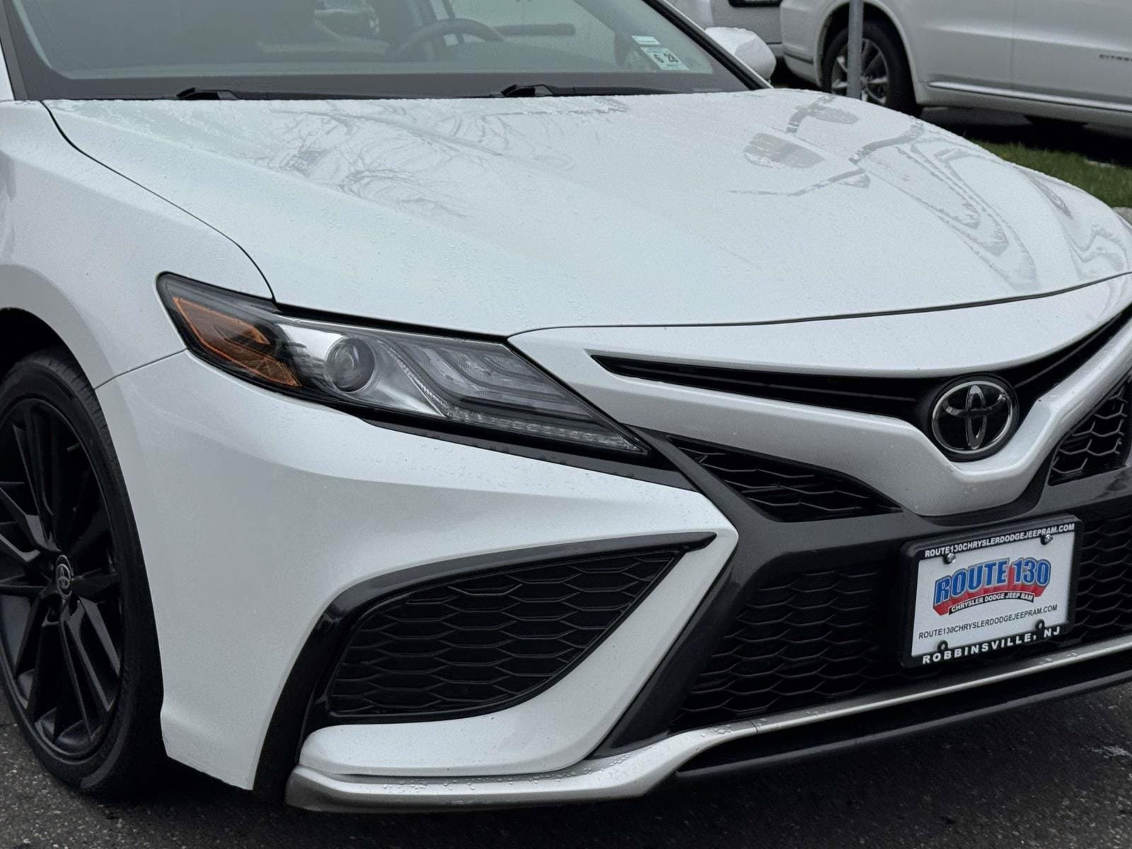 Used 2023 Toyota Camry XSE FWD image 7
