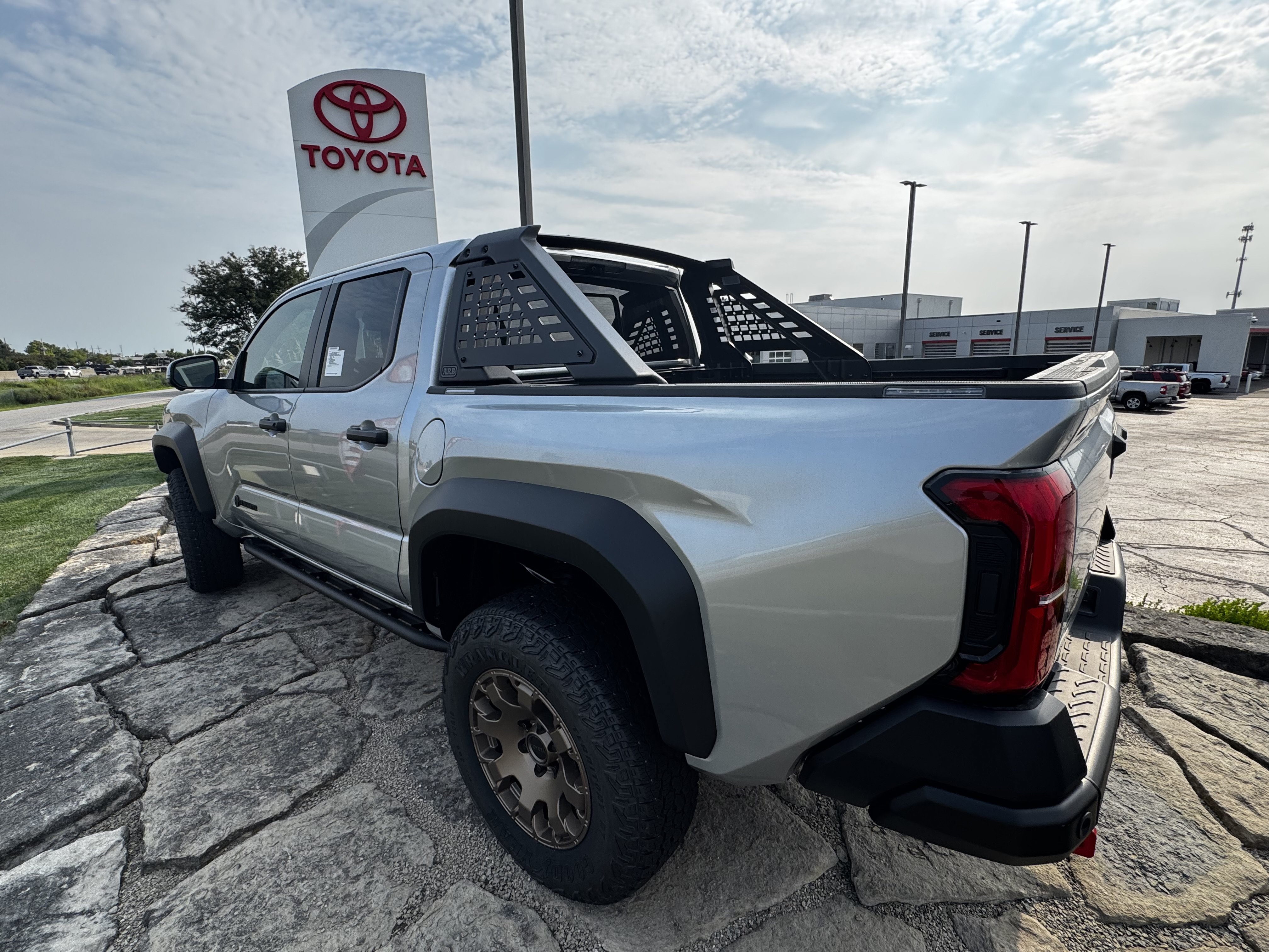 New 2026 Toyota Tacoma 4x4 Double Cab Hybrid image 3