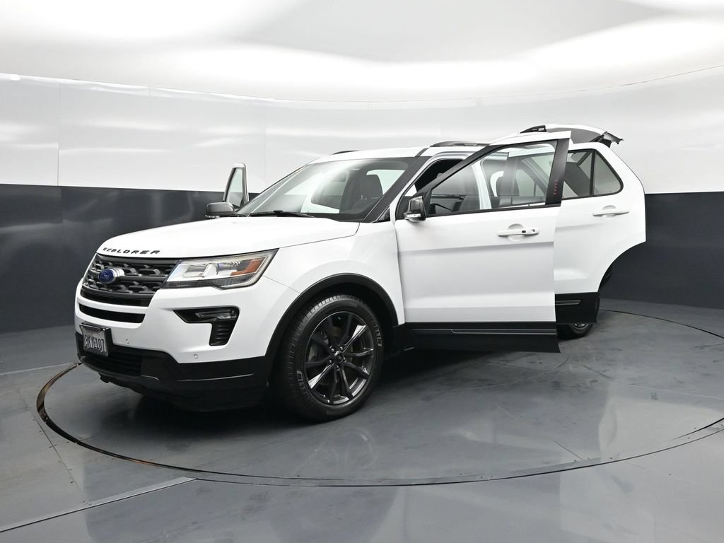 Used 2019 Ford Explorer XLT w/ Equipment Group 202A FWD image 25