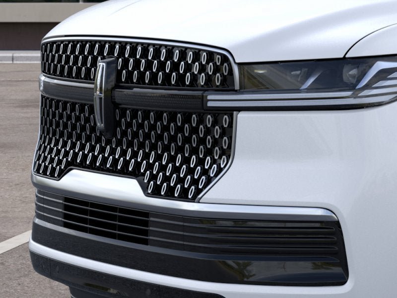 New 2026 Lincoln Navigator Premiere AWD/4WD image 17