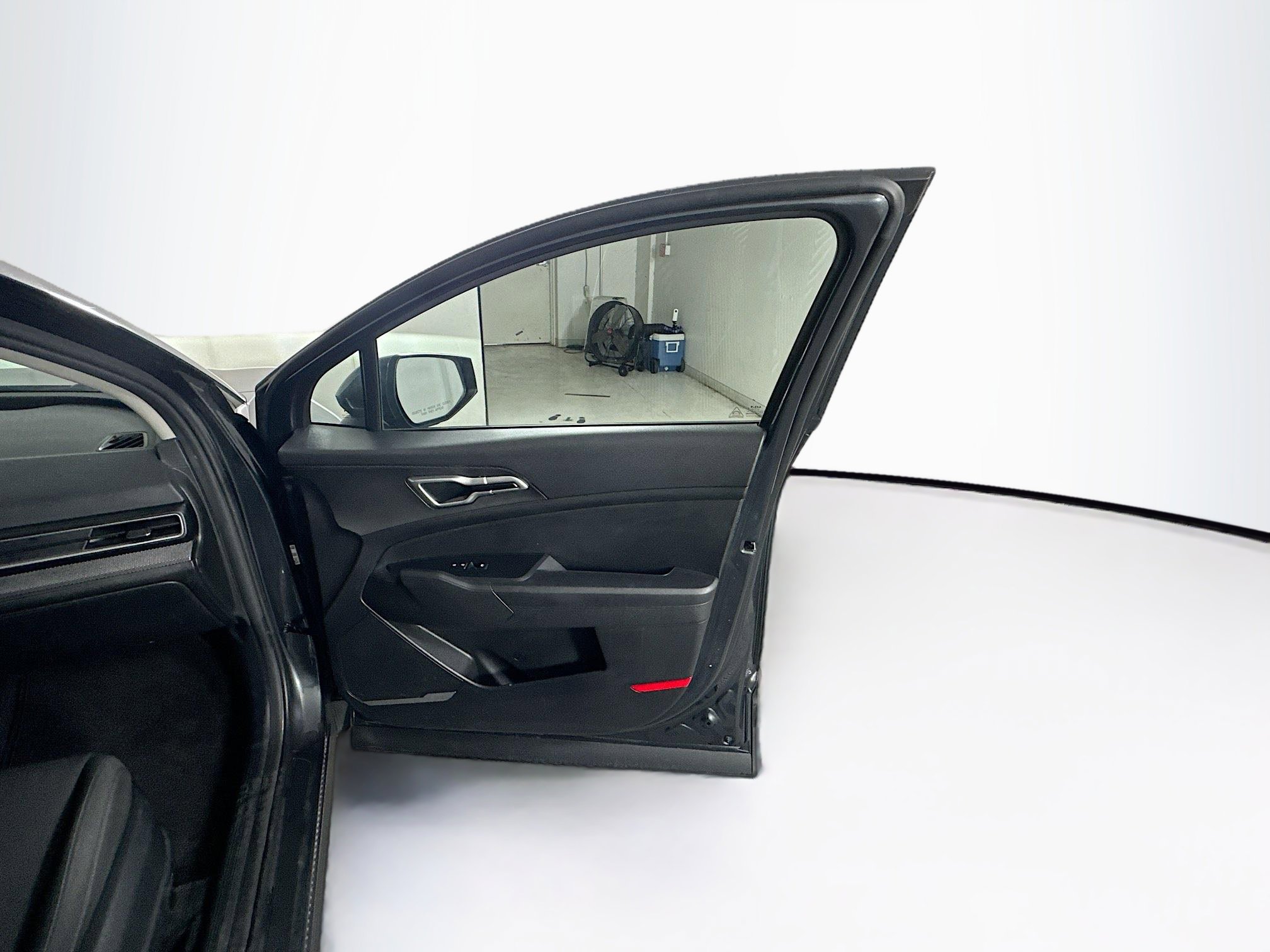 Used 2024 Kia Sportage LX image 30