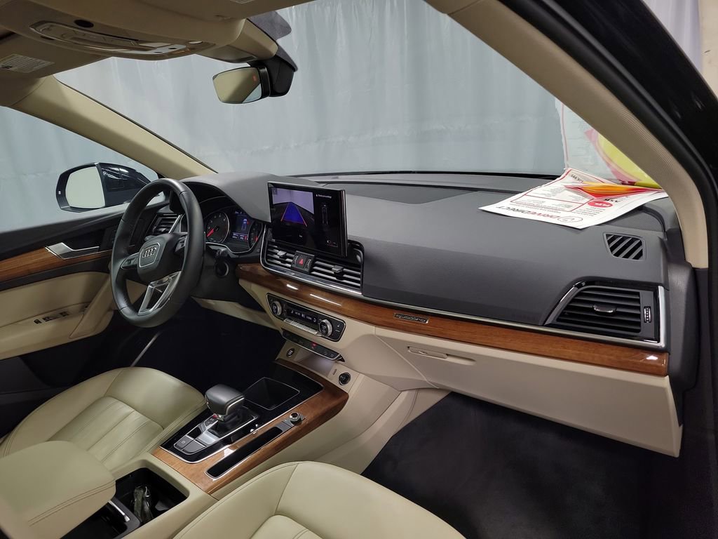 Used 2022 Audi Q5 2.0T Premium w/ Convenience Package image 28