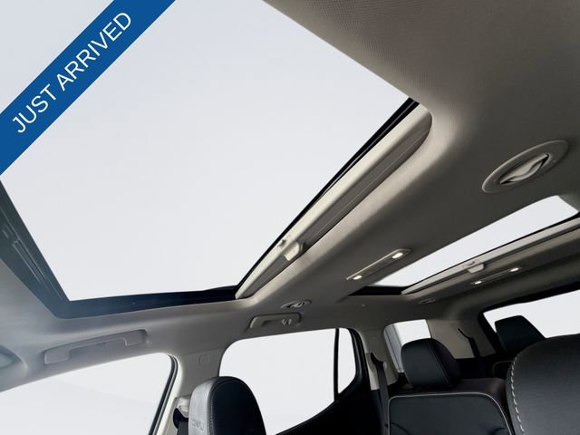 Used 2023 GMC Acadia Denali image 22