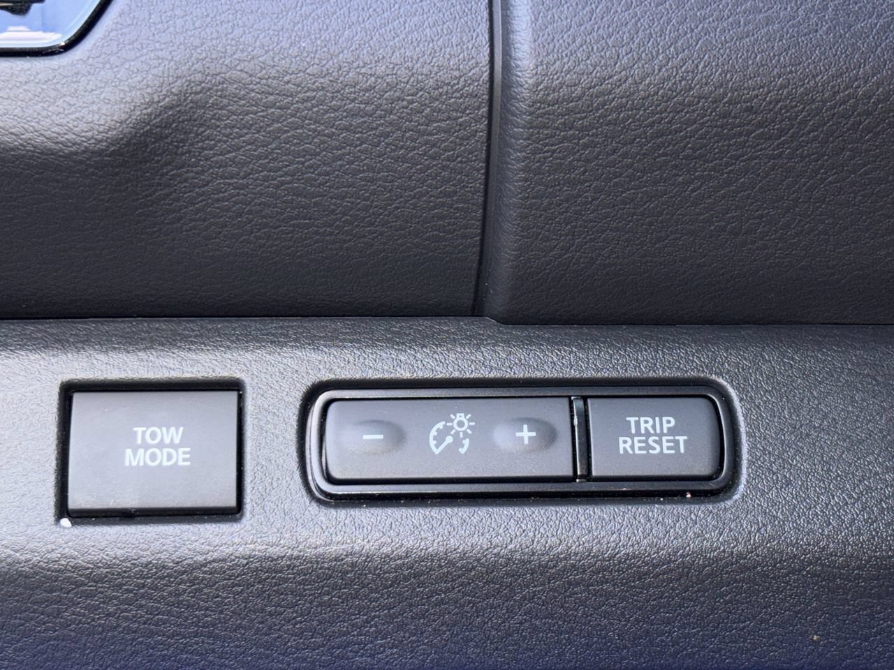 Certified 2025 Nissan Frontier PRO-4X w/ Pro Convenience Package AWD/4WD image 25