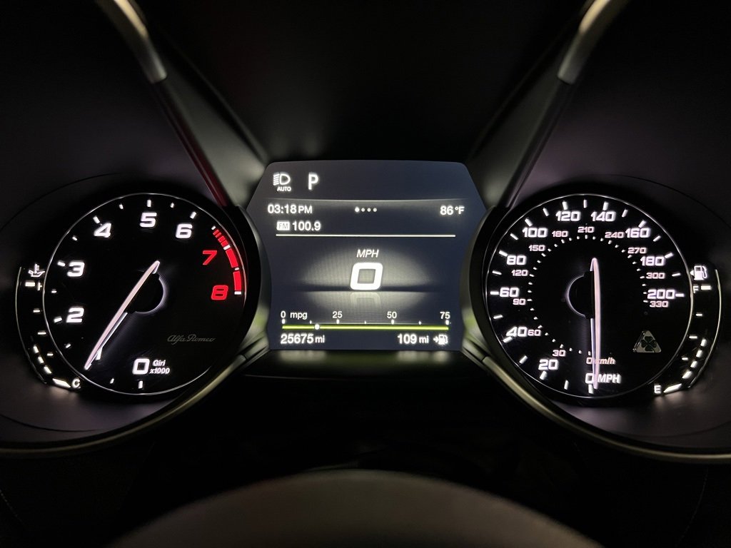 Used 2018 Alfa Romeo Giulia Quadrifoglio image 34