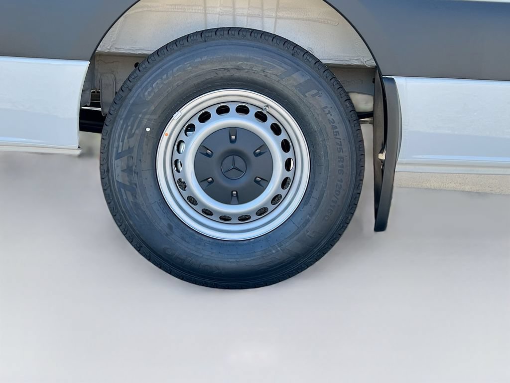 New 2026 Mercedes-Benz Sprinter 2500 image 29