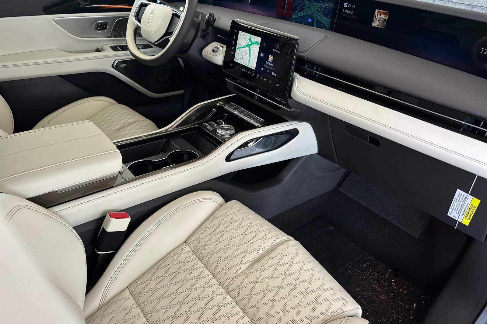 New 2025 Lincoln Nautilus Black Label w/ Jet Appearance Package image 15