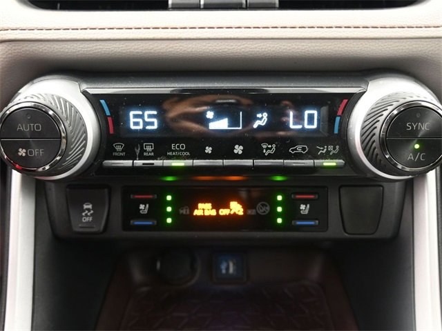 Used 2023 Toyota RAV4 Limited image 4