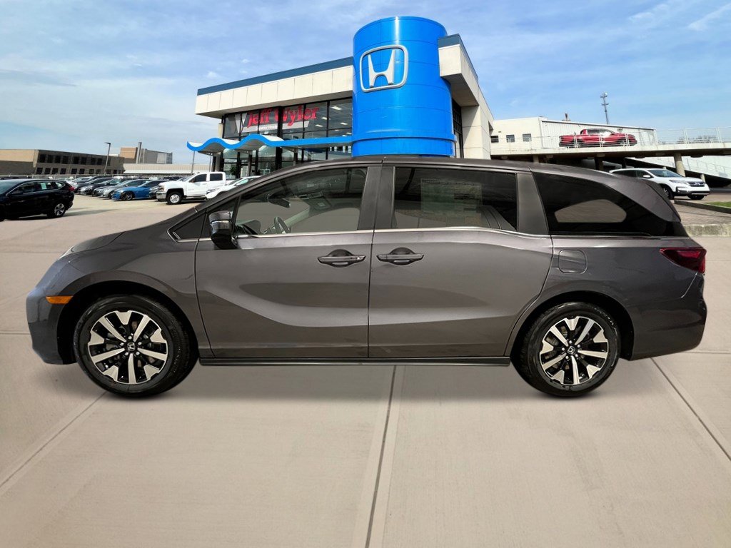 New 2026 Honda Odyssey EX-L image 2