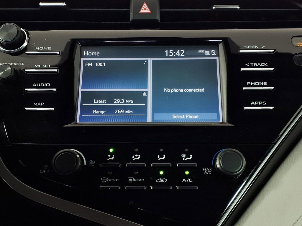 Used 2019 Toyota Camry LE FWD image 22