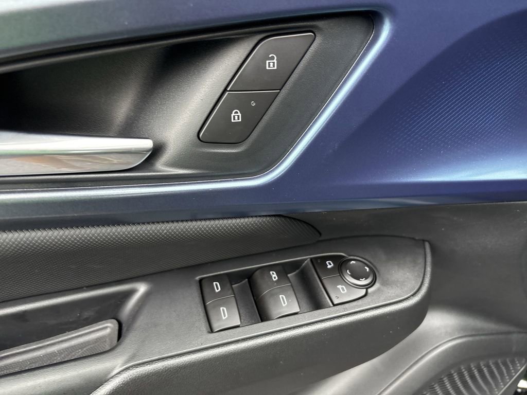 New 2026 Chevrolet Equinox EV LT image 24