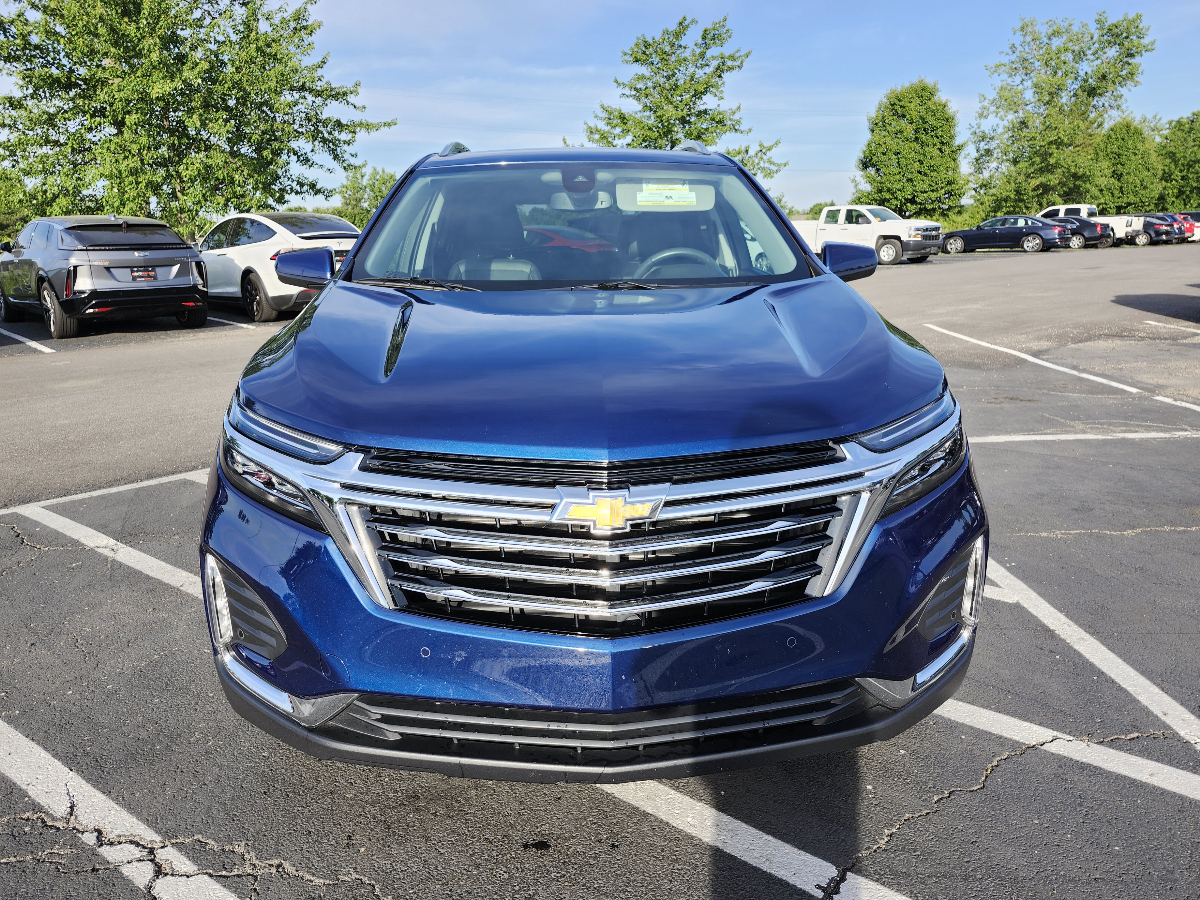 Used 2023 Chevrolet Equinox Premier FWD image 10